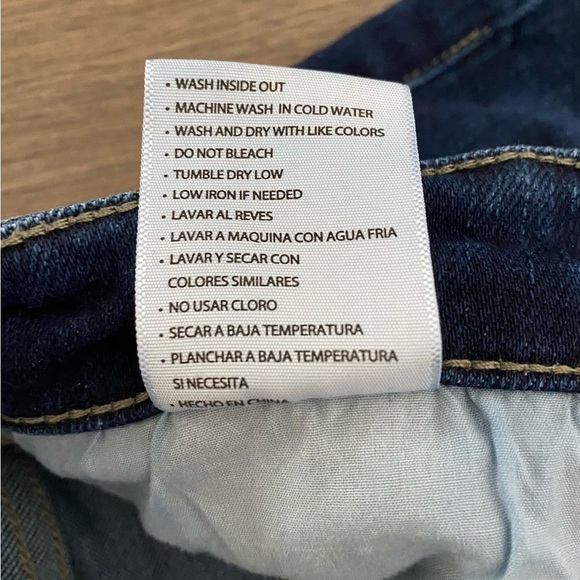 KanCan Jeans blue distressed boutique 9/28 high like new condition flattering - Picture 11 of 16